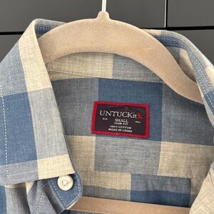 UNTUCKit Men's Casual Blue and Tan Plaid Shirt
